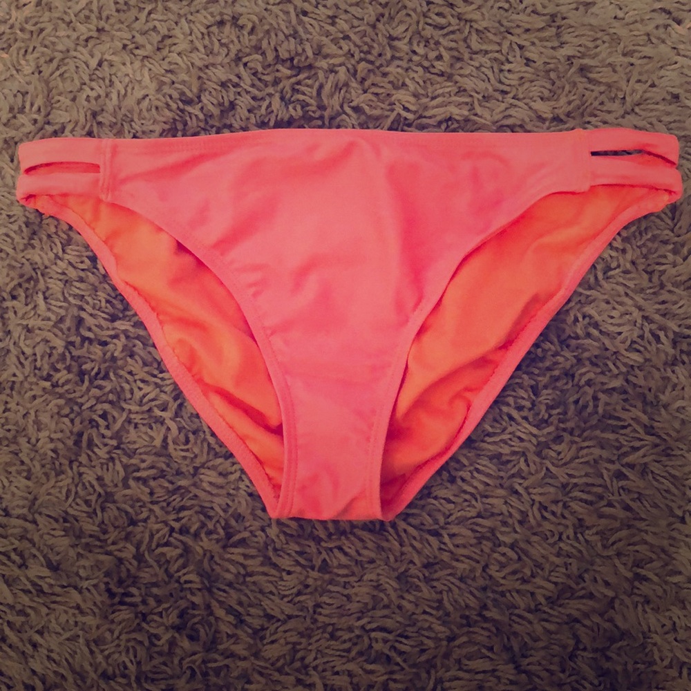 Women’s Large Bikini Bottoms